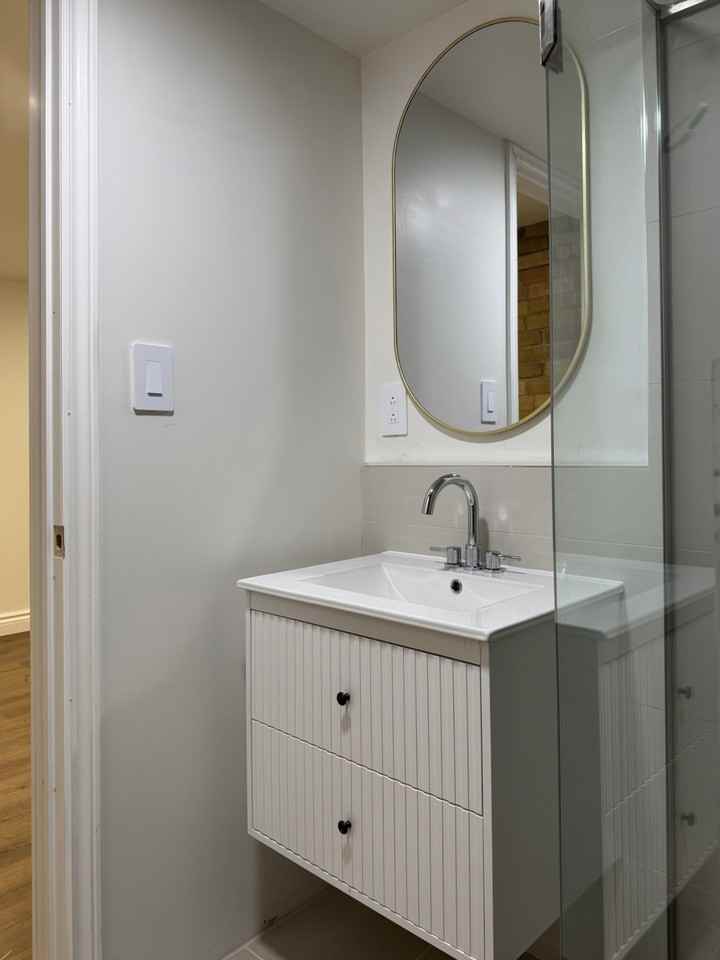 Queen St W & Dowling Ave - Photo 6 of 18