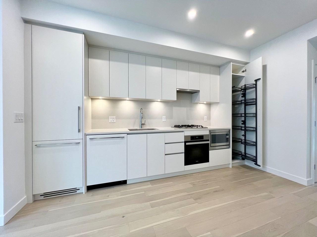 847 West 33rd Avenue #847 - Photo 4 of 12