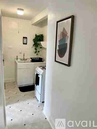 828 Walton Ave - Photo 5 of 10