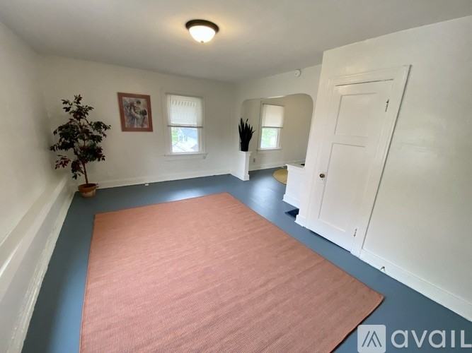 828 Walton Ave - Photo 6 of 10