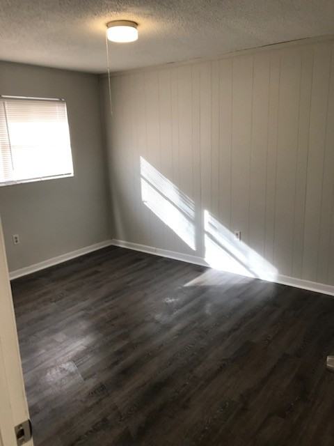 1852 Berg Rd - Photo 3 of 11