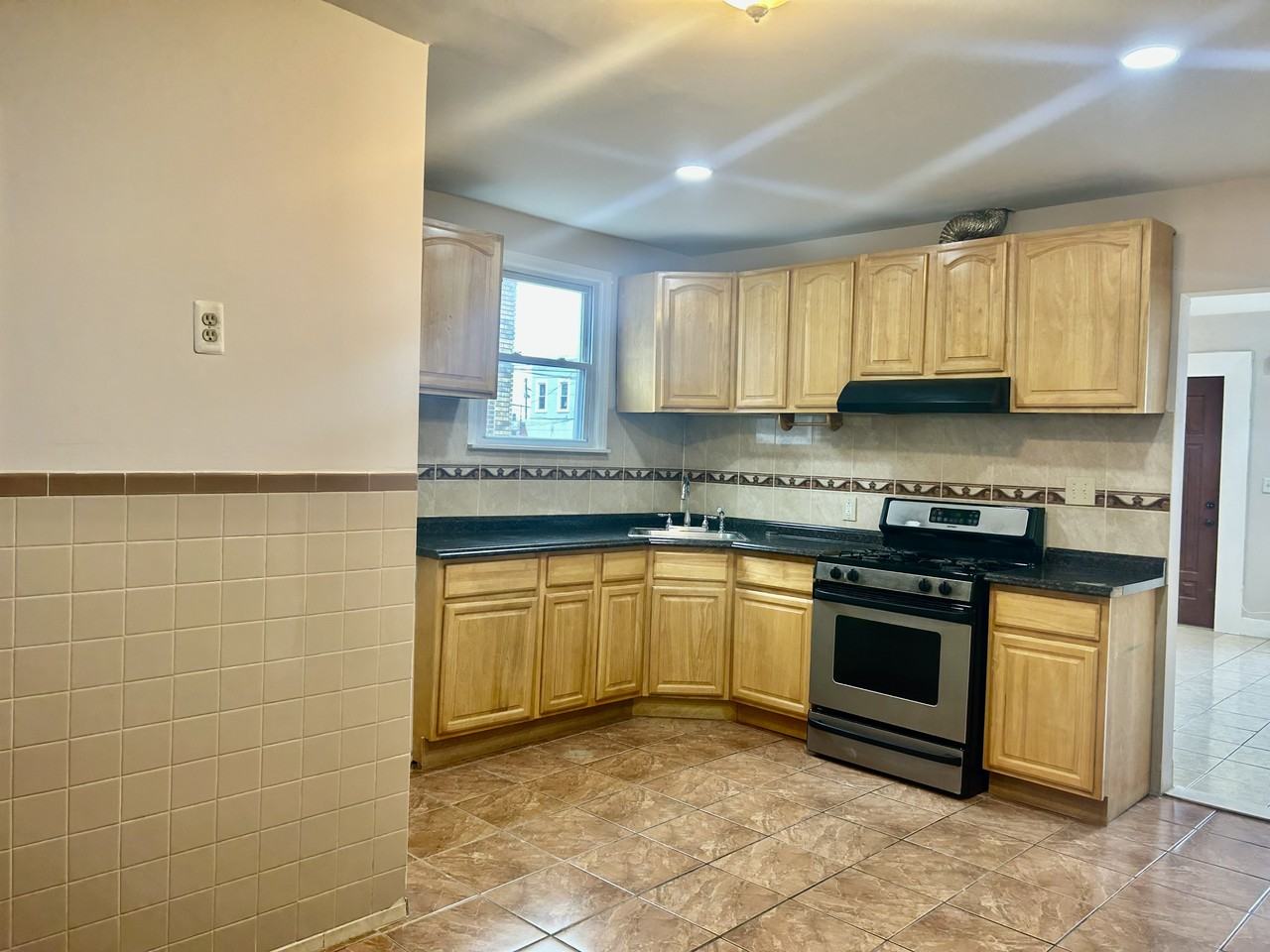 134 Davenport Ave #1 - Photo 2 of 4