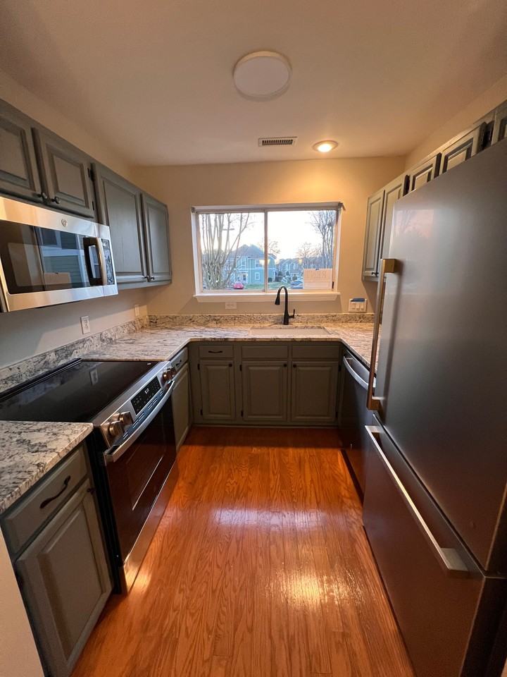 17450 Tuscany Ln - Photo 7 of 20