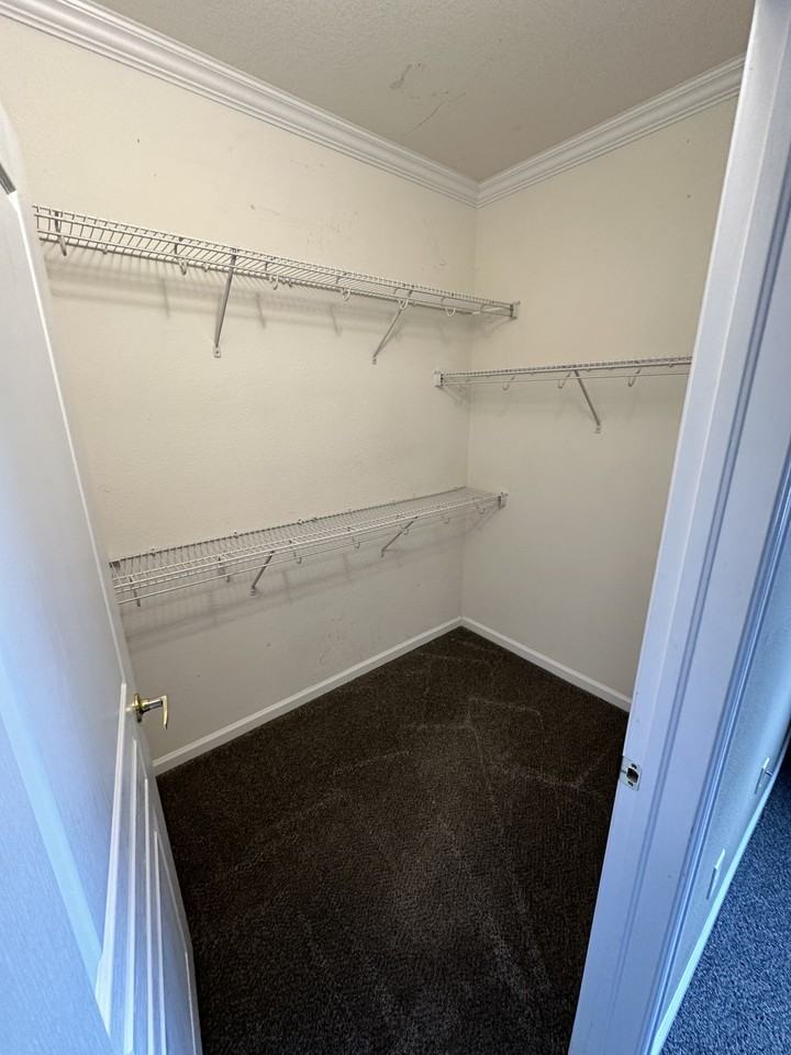 8035 Lee Dr #201 - Photo 7 of 49