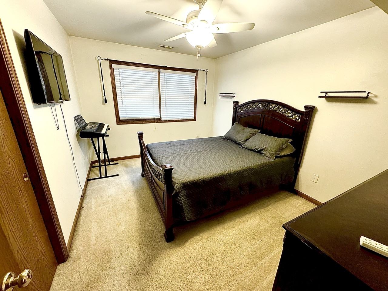 2530 N 74th Ave #3 - Photo 4 of 9