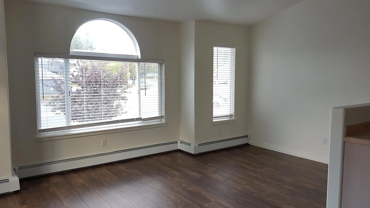 1571 Elcadore Dr #NA - Photo 3 of 21