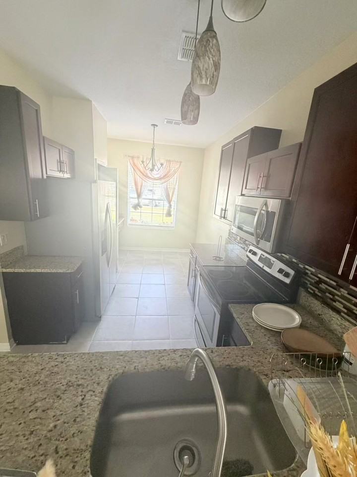 404 Bluff Pass Dr #NA - Photo 3 of 15