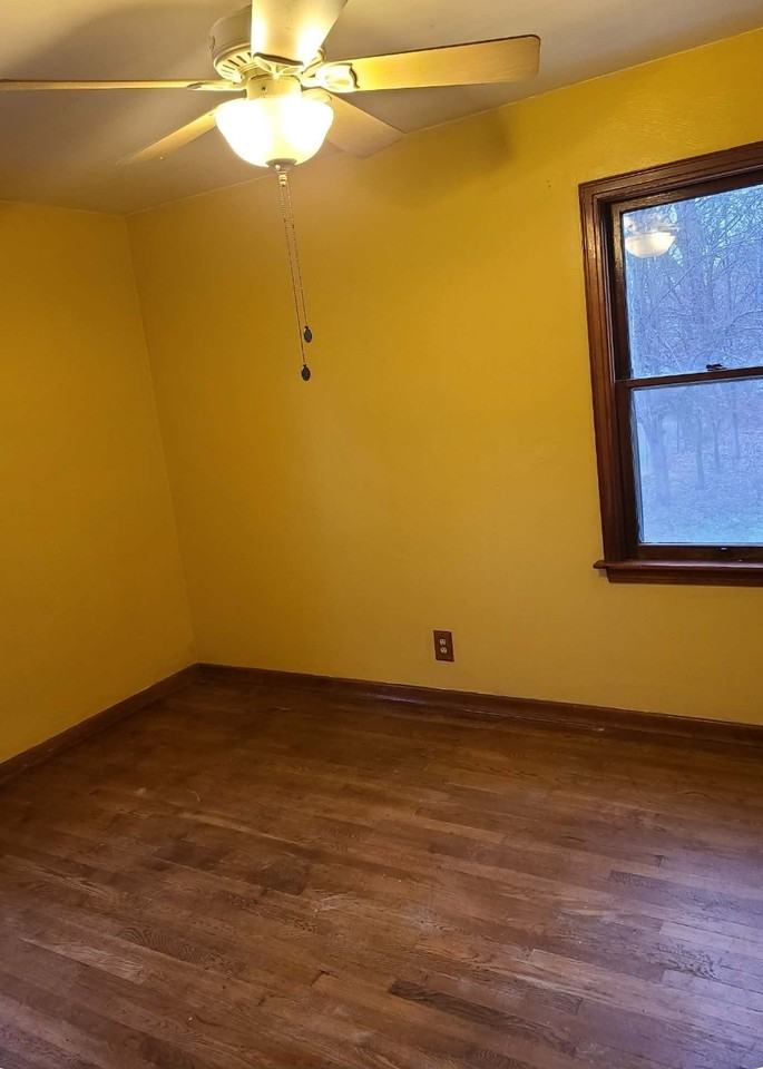 1848 E 7th St #1 - Photo 4 of 7