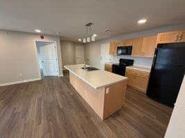 featured image of 737 W 71st St