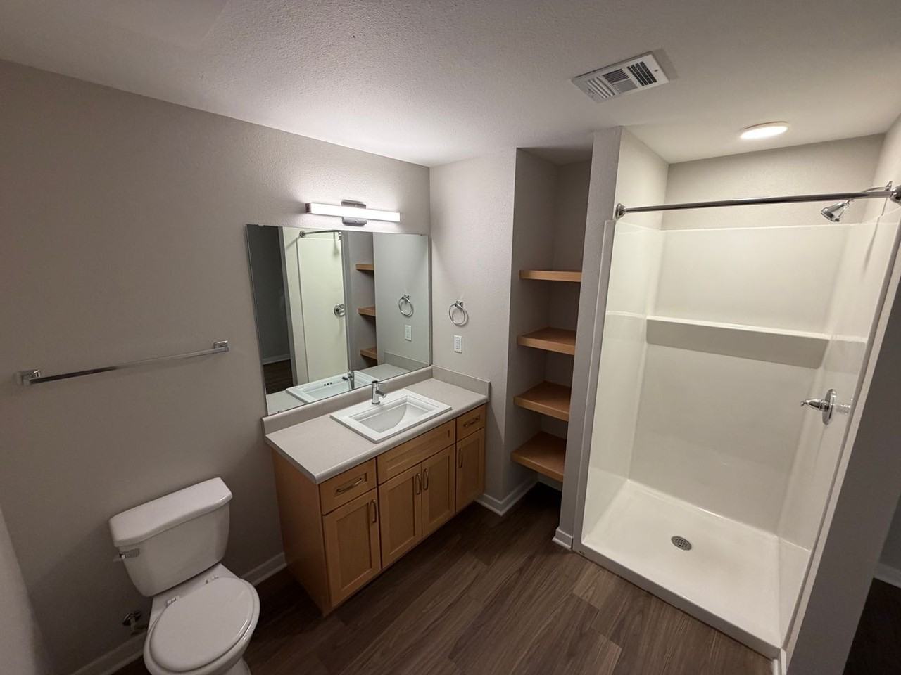 Welcome Home to SeventyFirst Flats - Photo 4 of 15