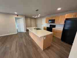 featured image of 737 W 71st St