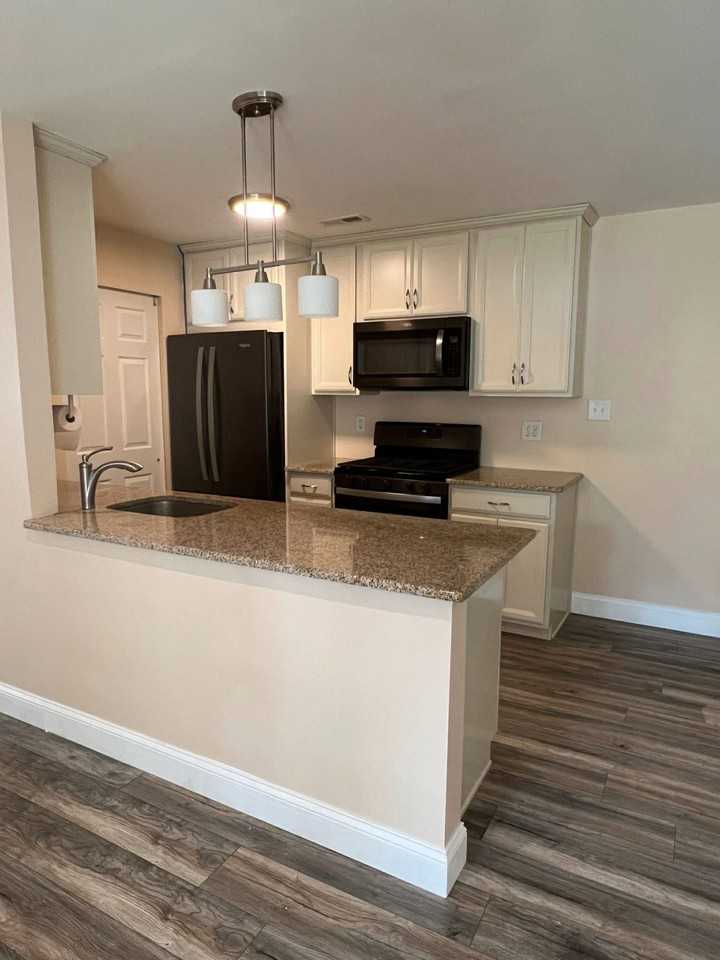 1505 Morris Ct - Photo 4 of 11