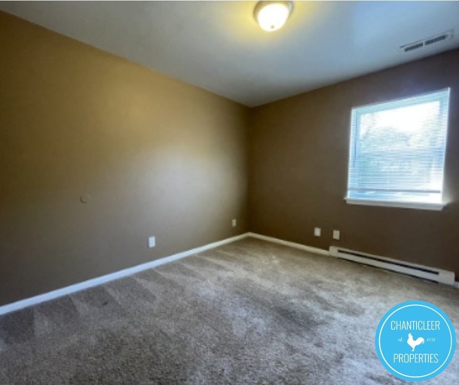 1504 Autumn Dr #B - Photo 6 of 11