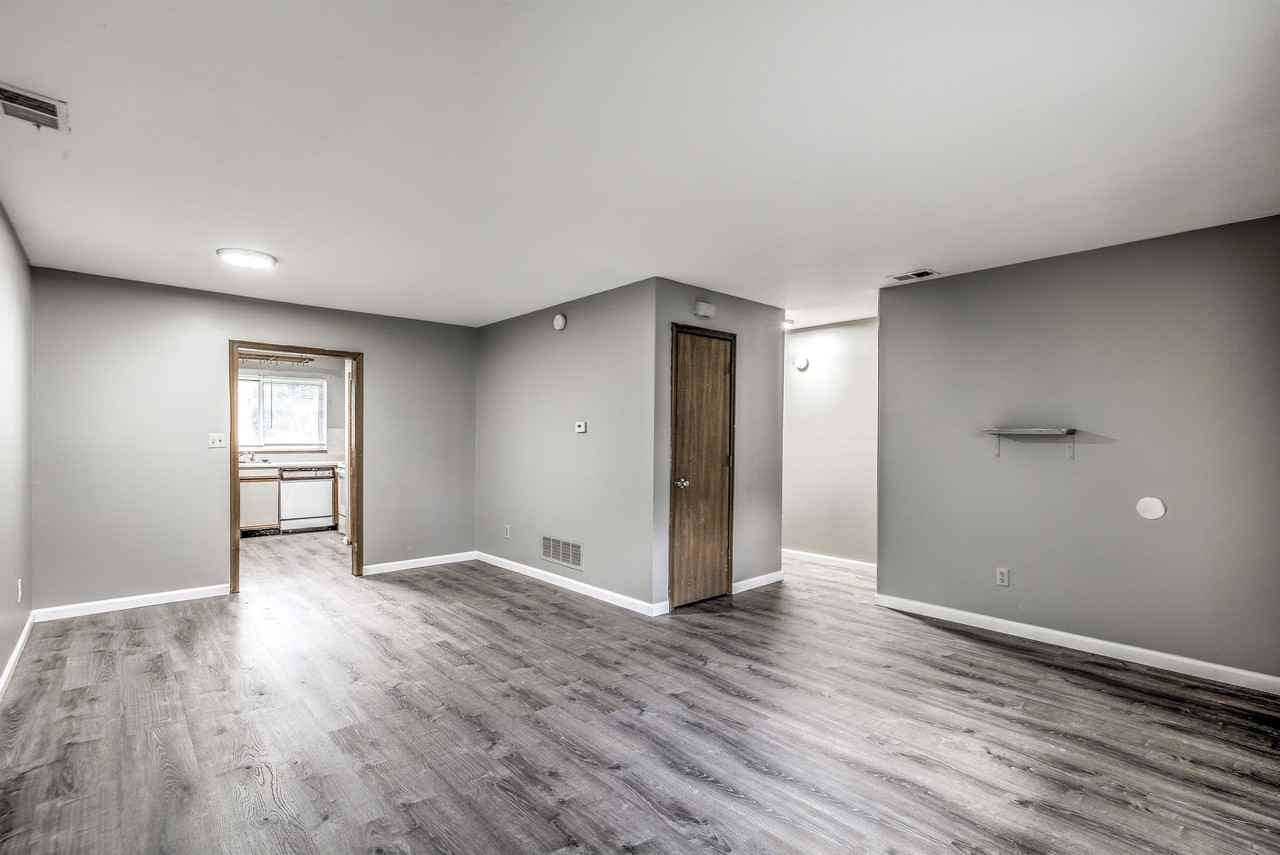 18 Redwood Dr #1 - Photo 6 of 18