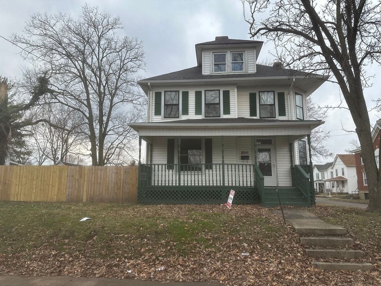 2605 Benninghofen Ave - Photo 2 of 25