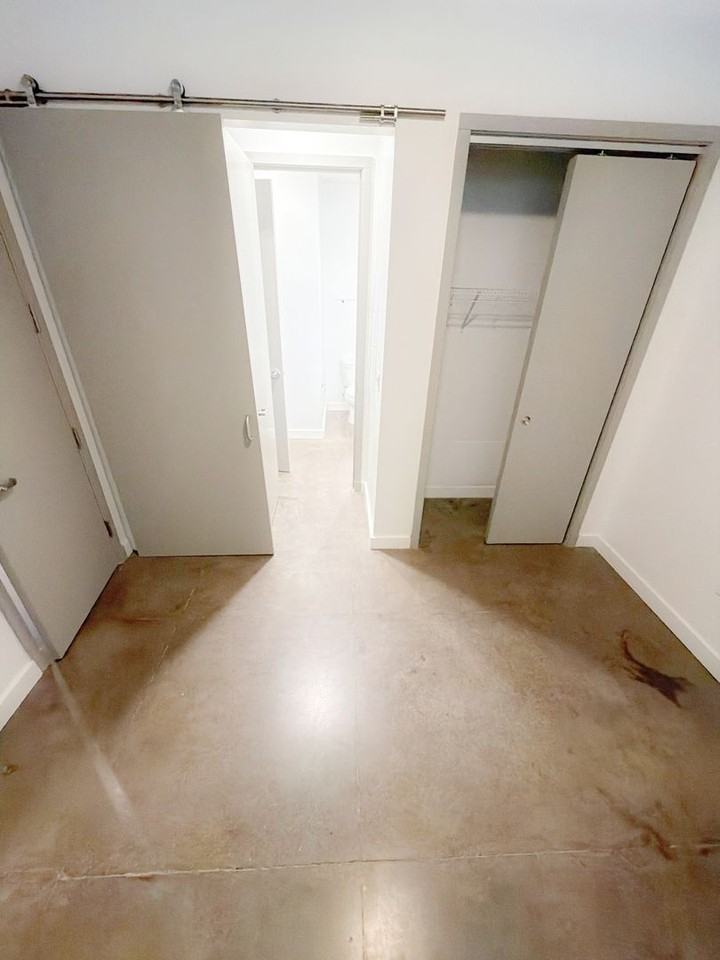 Clemens Building - Photo 5 of 17