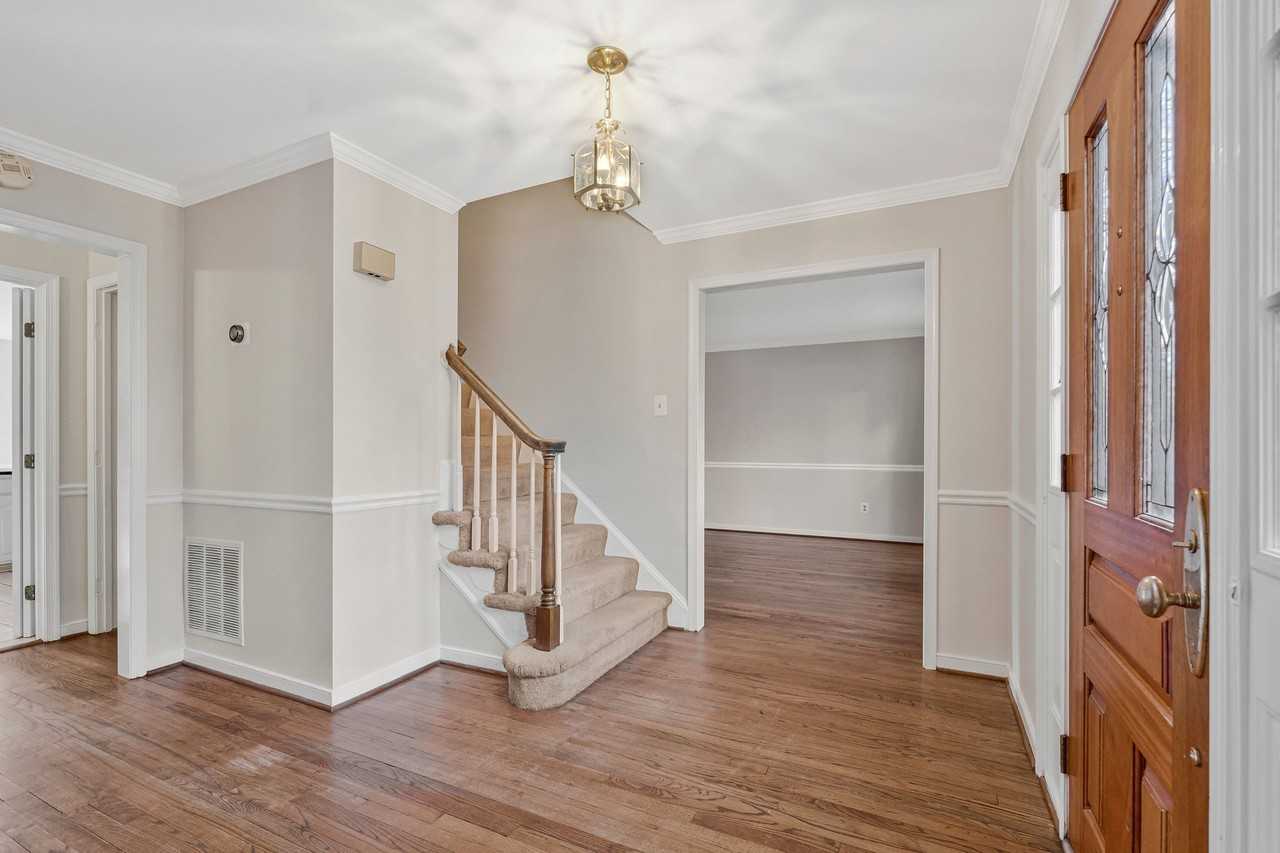 1215 Delta Glen Ct #1 - Photo 6 of 50