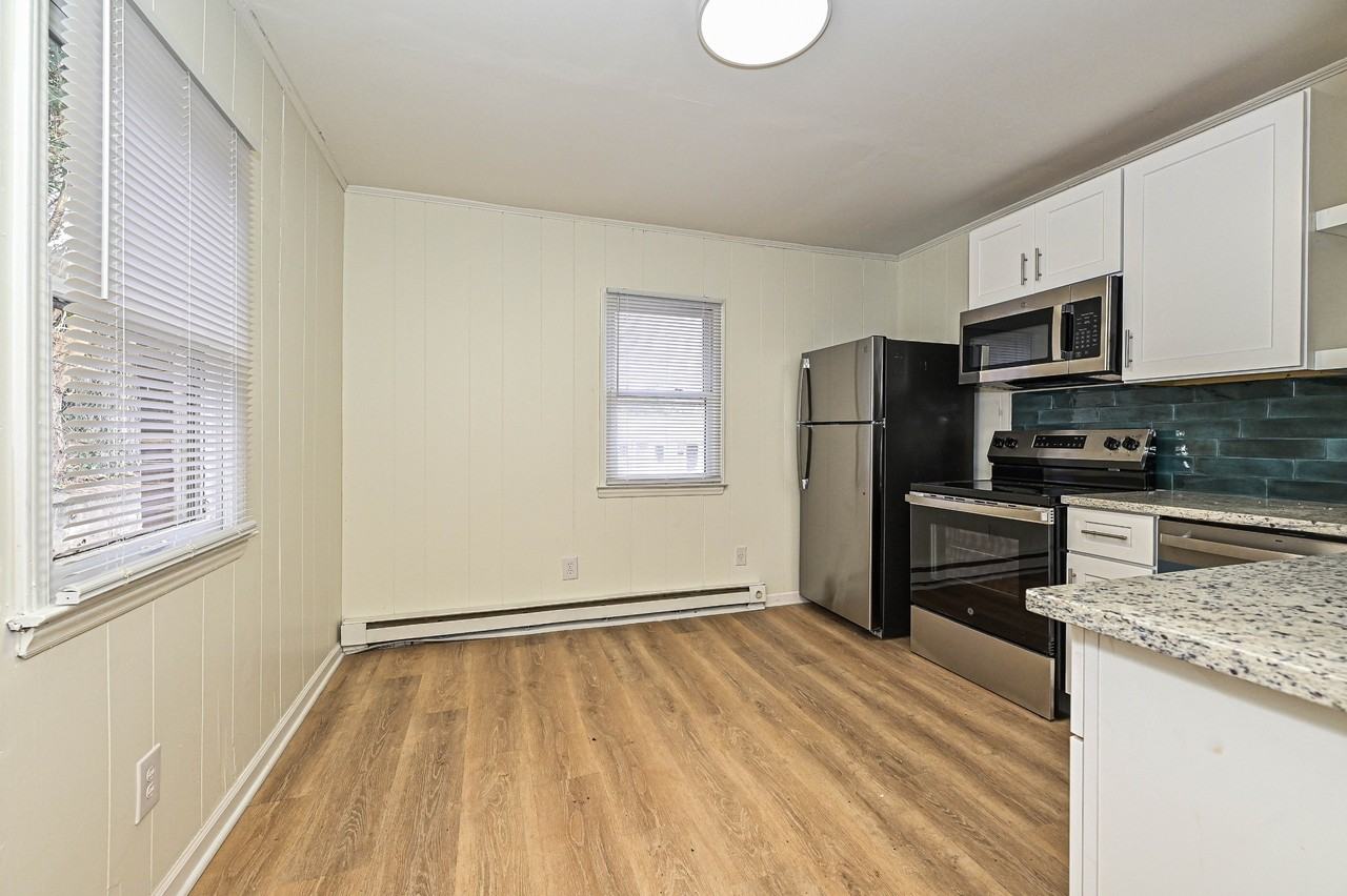 300 E Hudson St #1 - Photo 6 of 12