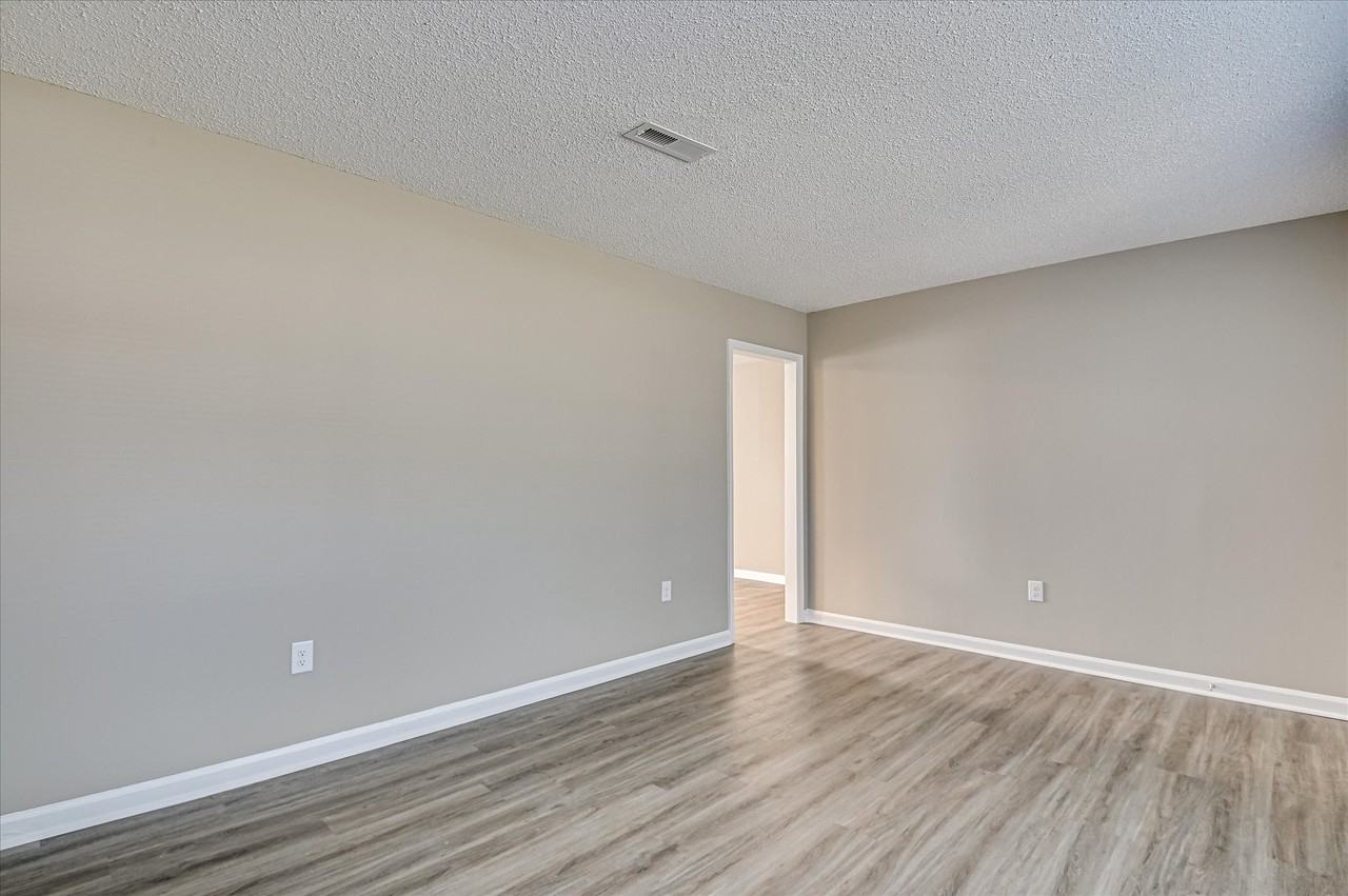 3422 Chadbourne St #1 - Photo 7 of 27