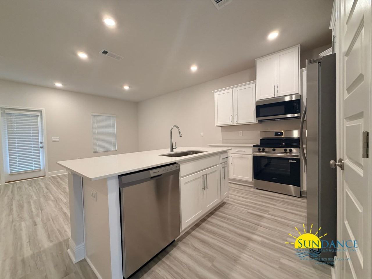 21 Hatten Ct - Photo 7 of 27