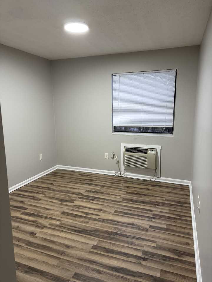 423 Gibson Ln #12 - Photo 6 of 6