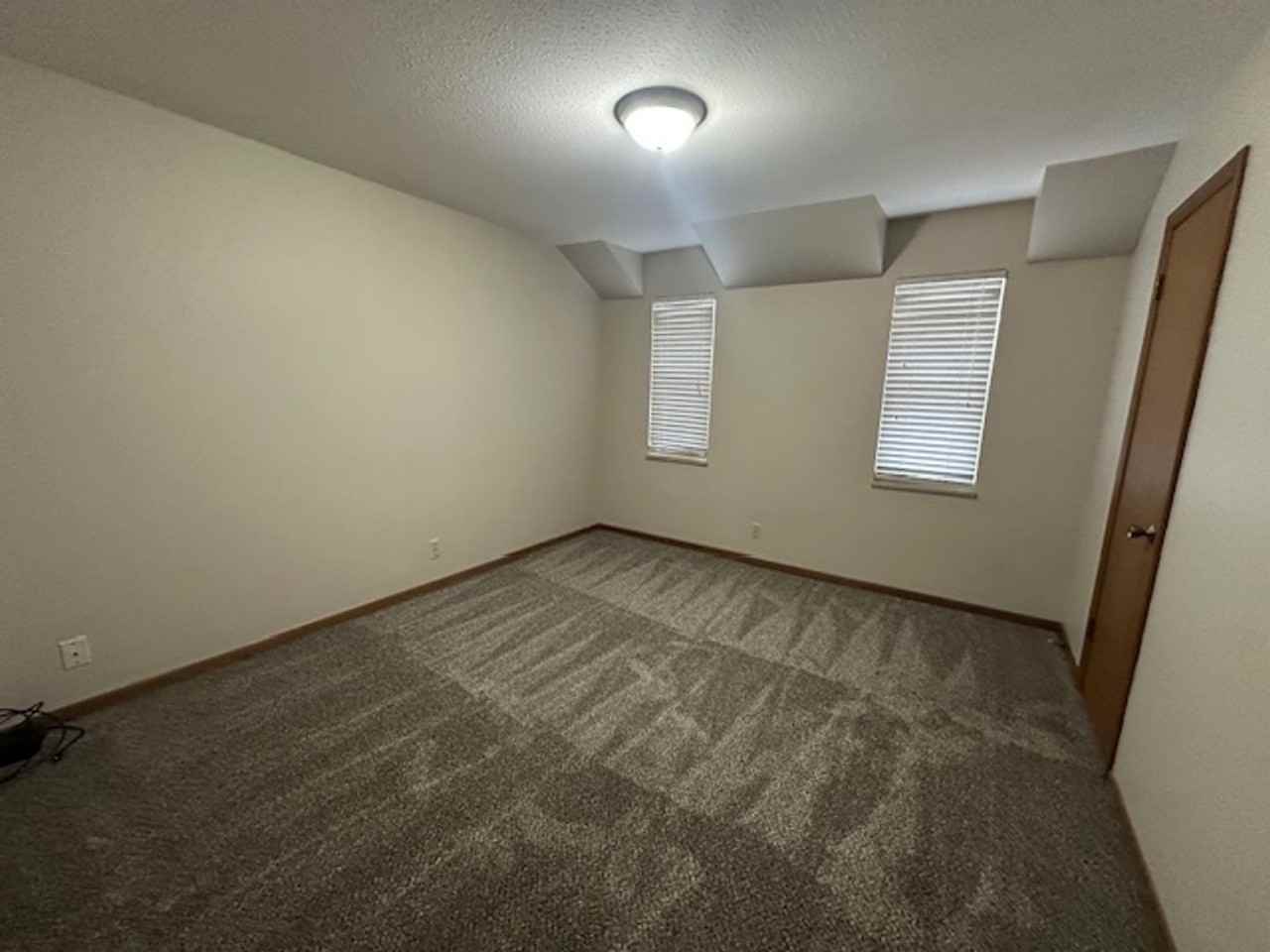 Twin Lakes Apartments - Photo 5 of 50