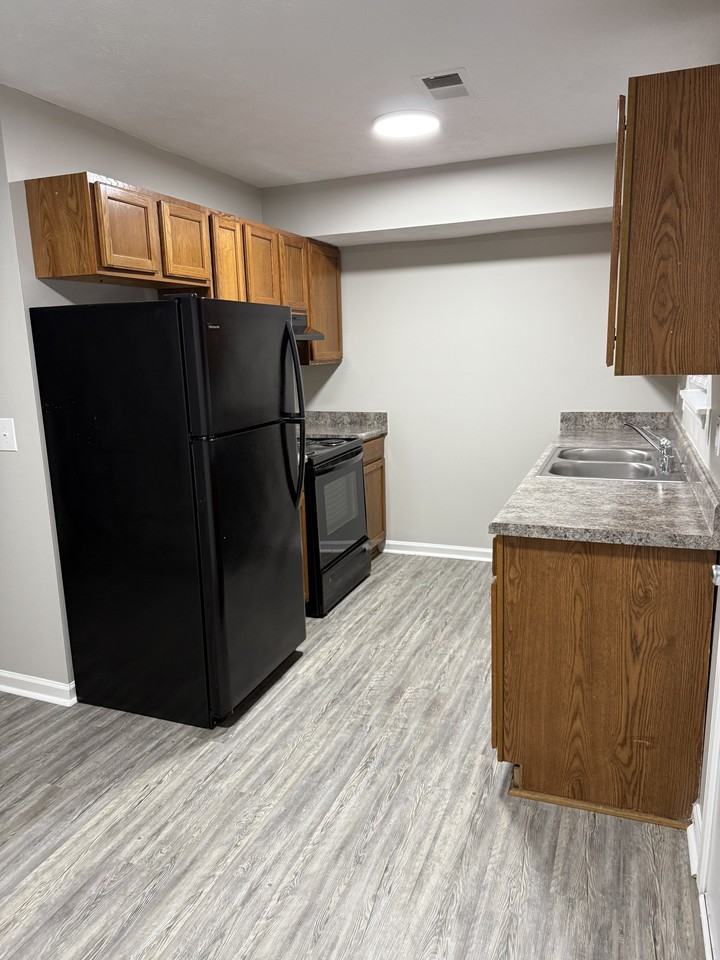 304 Mcdougal Ave #4 - Photo 5 of 10