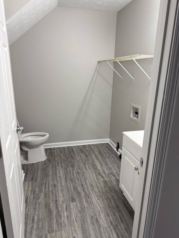 304 Mcdougal Ave #4 - Photo 7 of 10