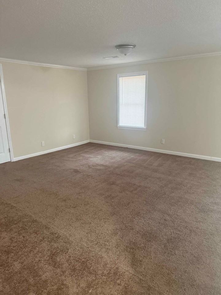 5391 Arkadelphia Rd - Photo 3 of 10