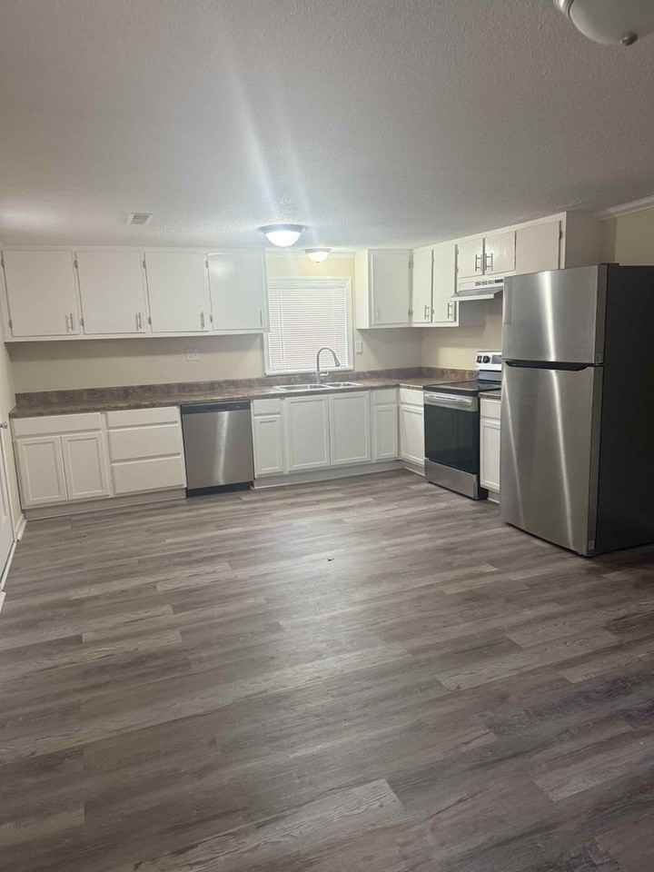 5391 Arkadelphia Rd - Photo 4 of 10