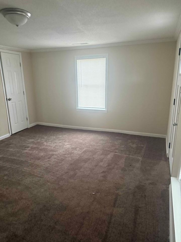 5391 Arkadelphia Rd - Photo 5 of 10