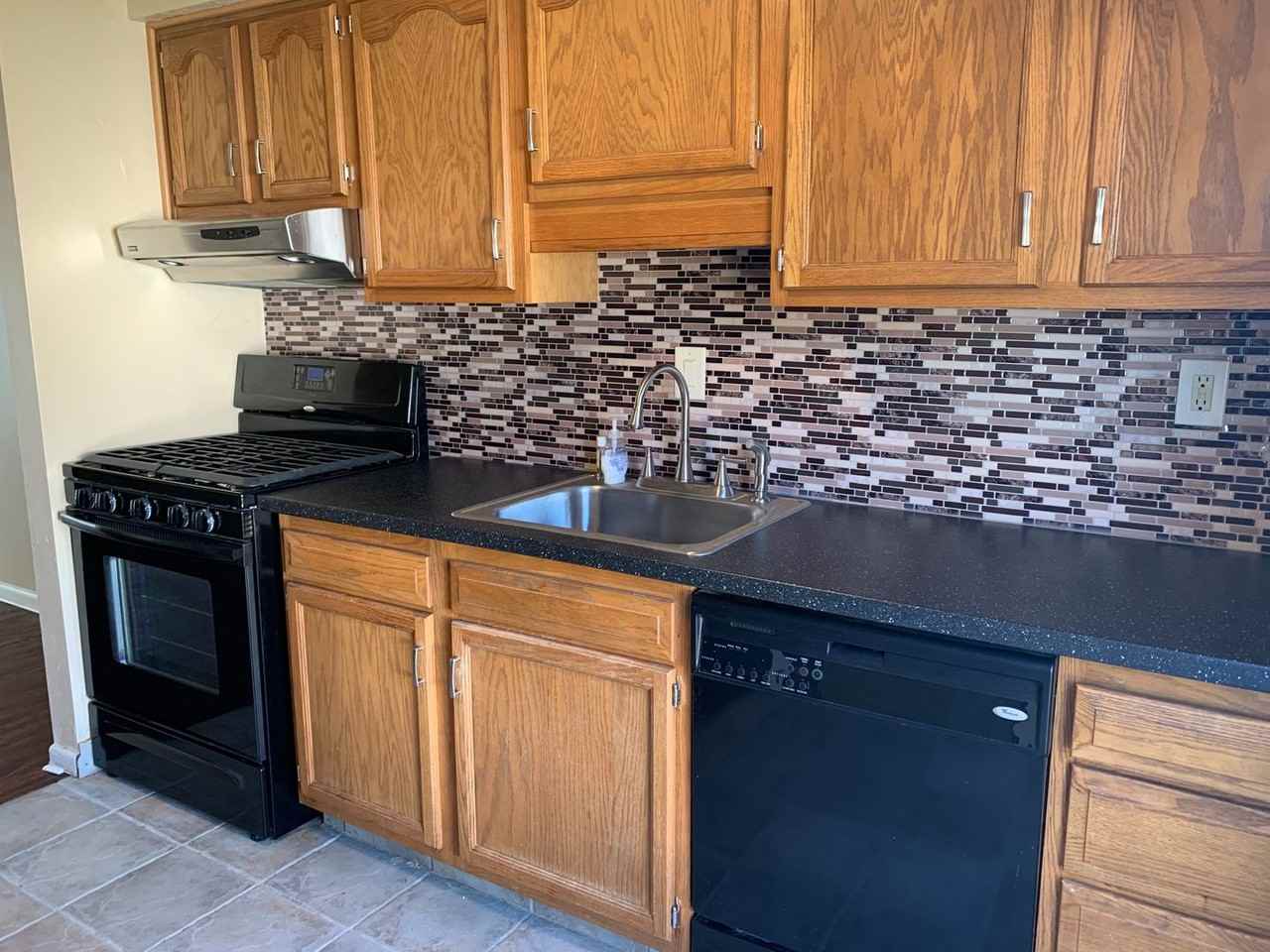 502 College Park Dr - Photo 3 of 19