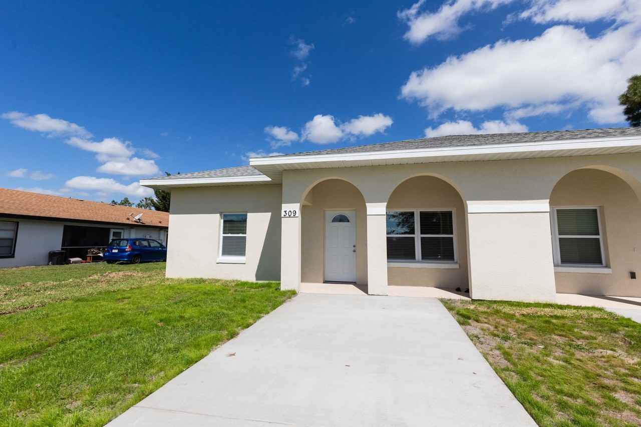 309 Dundee Dr - Photo 3 of 21