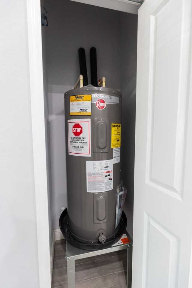 309 Dundee Dr - Photo 6 of 21