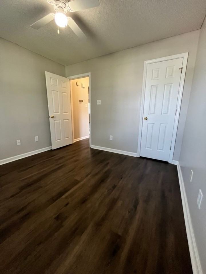 206 Worthington Ln - Photo 6 of 26