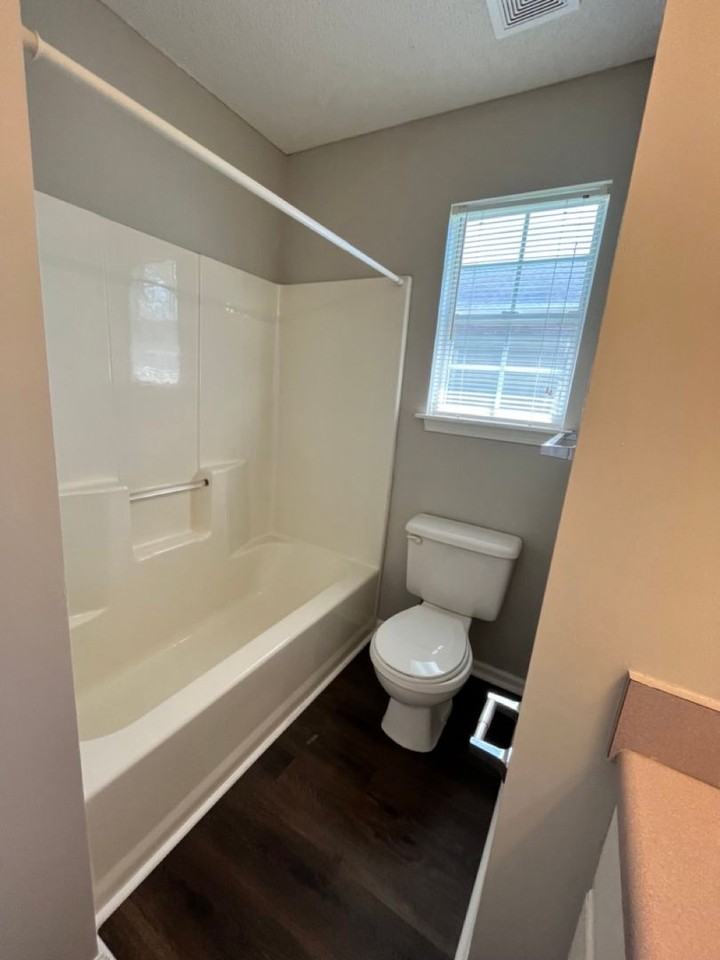 206 Worthington Ln - Photo 7 of 26