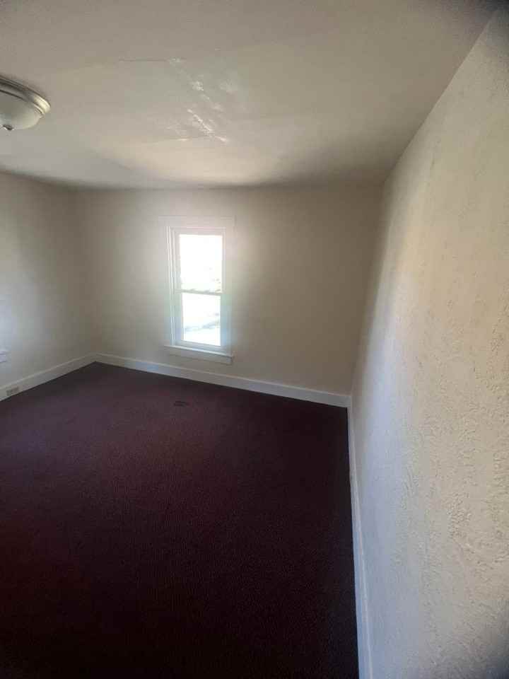 2402 Plum St - Photo 7 of 12