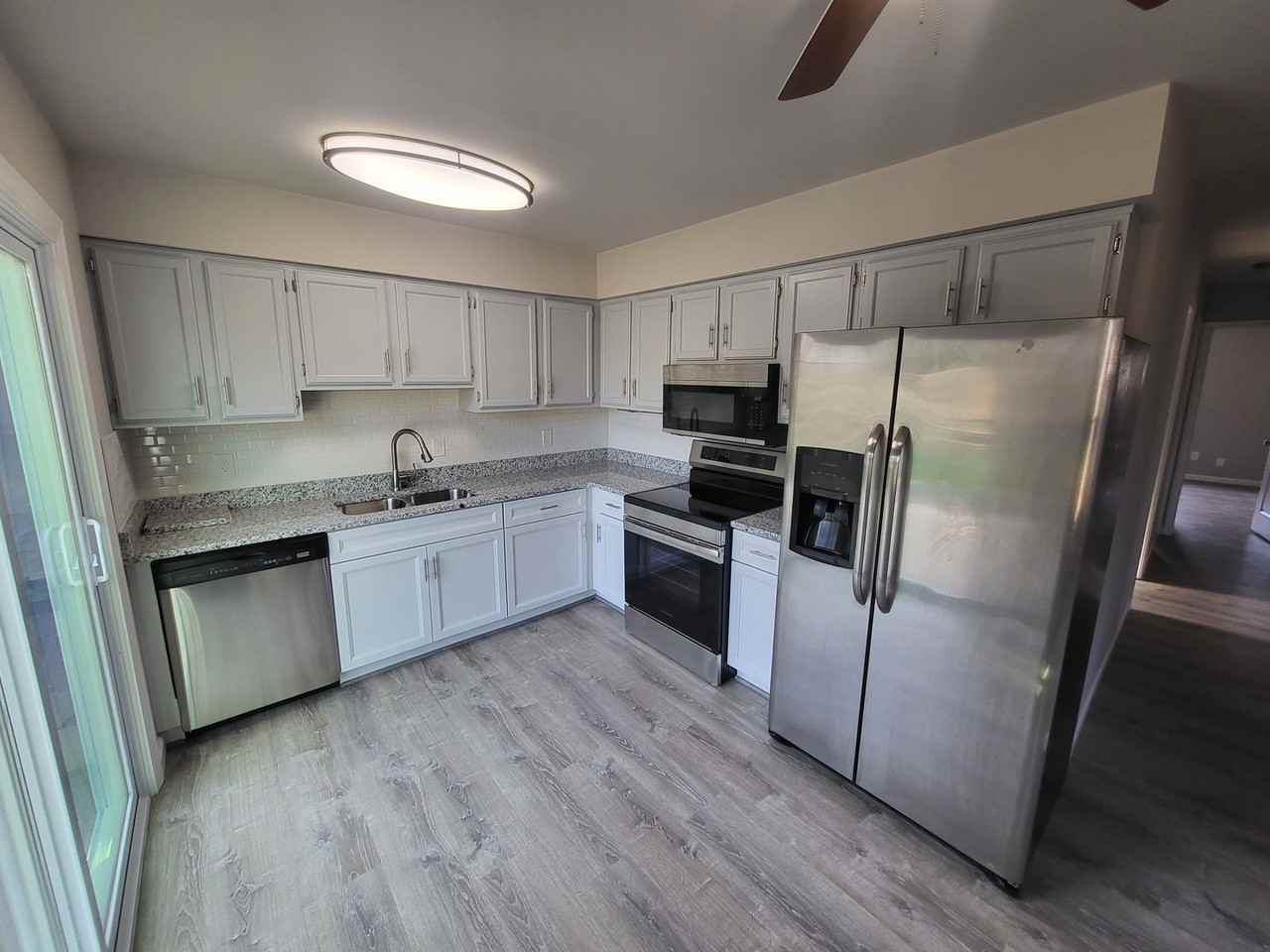 1510 Hummingbird Ln - Photo 4 of 12