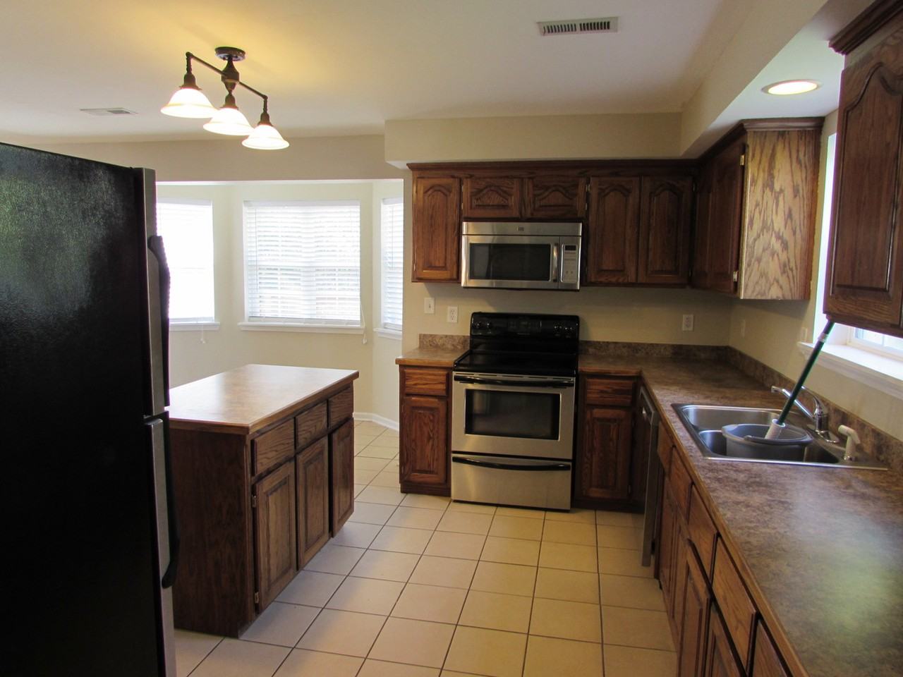 127 Dogwood Cir - Photo 7 of 25