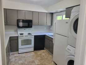 7004 Longstreet Dr #B - Photo 1 of 1