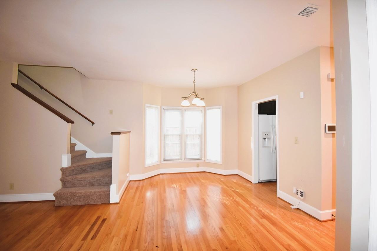 741 Victorian Pl - Photo 6 of 32