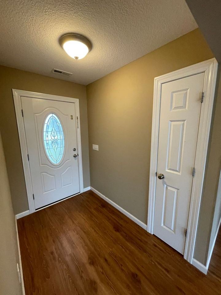 17225 Hudson Cv - Photo 3 of 29