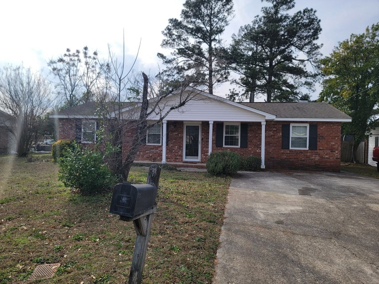 116 Magnolia Dr - Photo 2 of 3