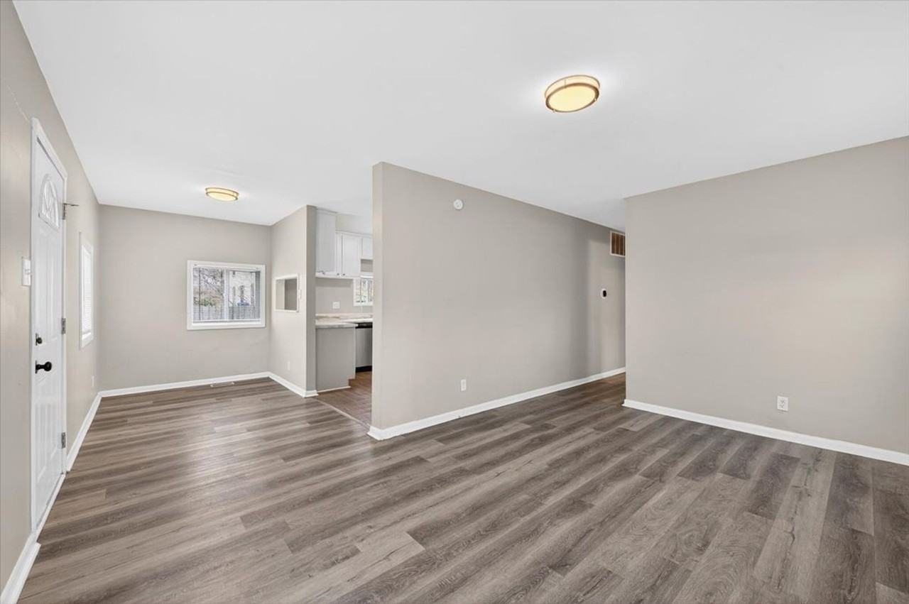 3610 N Emerson Ave - Photo 3 of 16