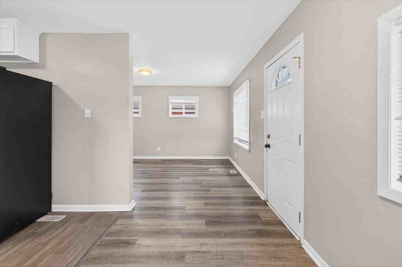 3610 N Emerson Ave - Photo 5 of 16