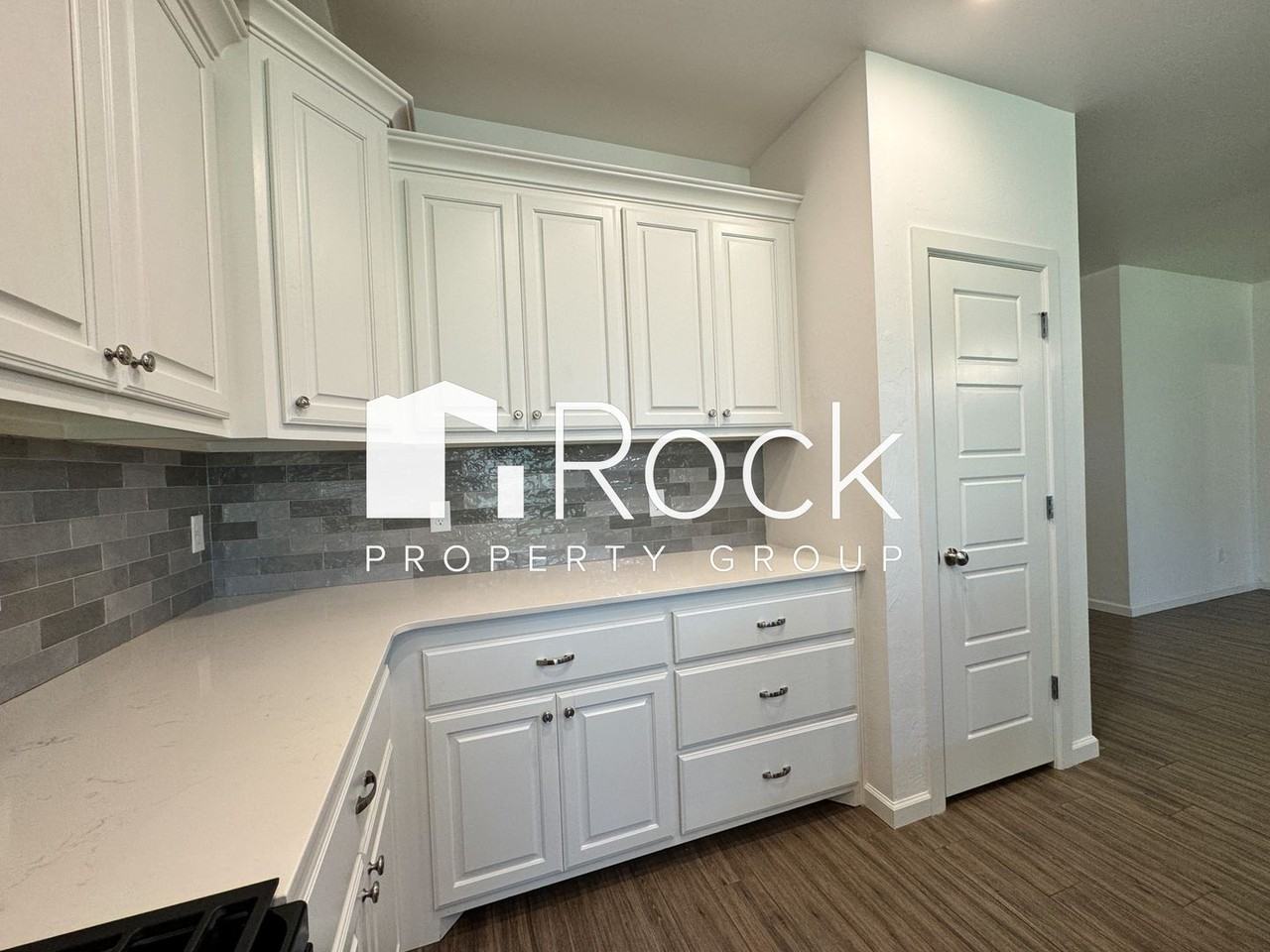 1111 Magnolia Dr - Photo 7 of 30