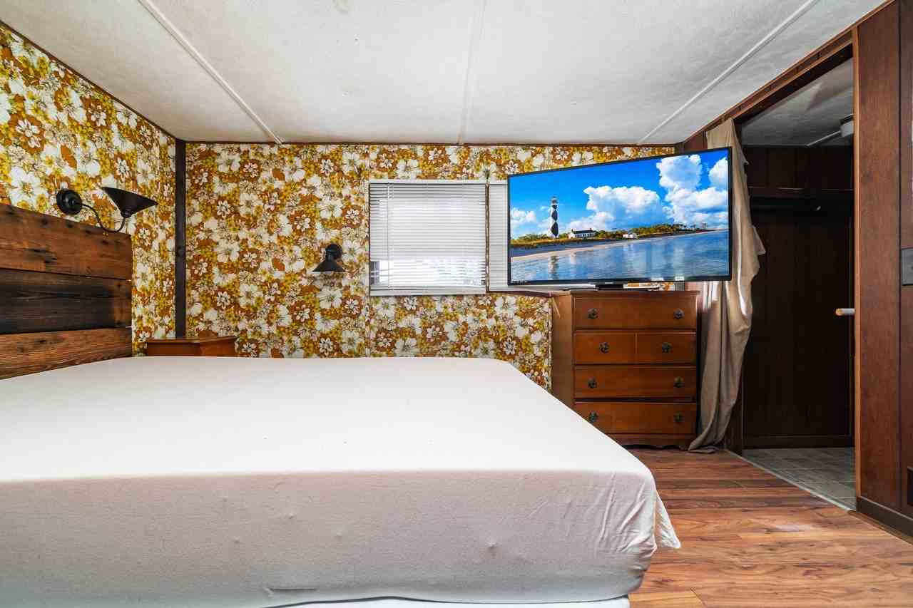 102 N Dawn St - Photo 5 of 9