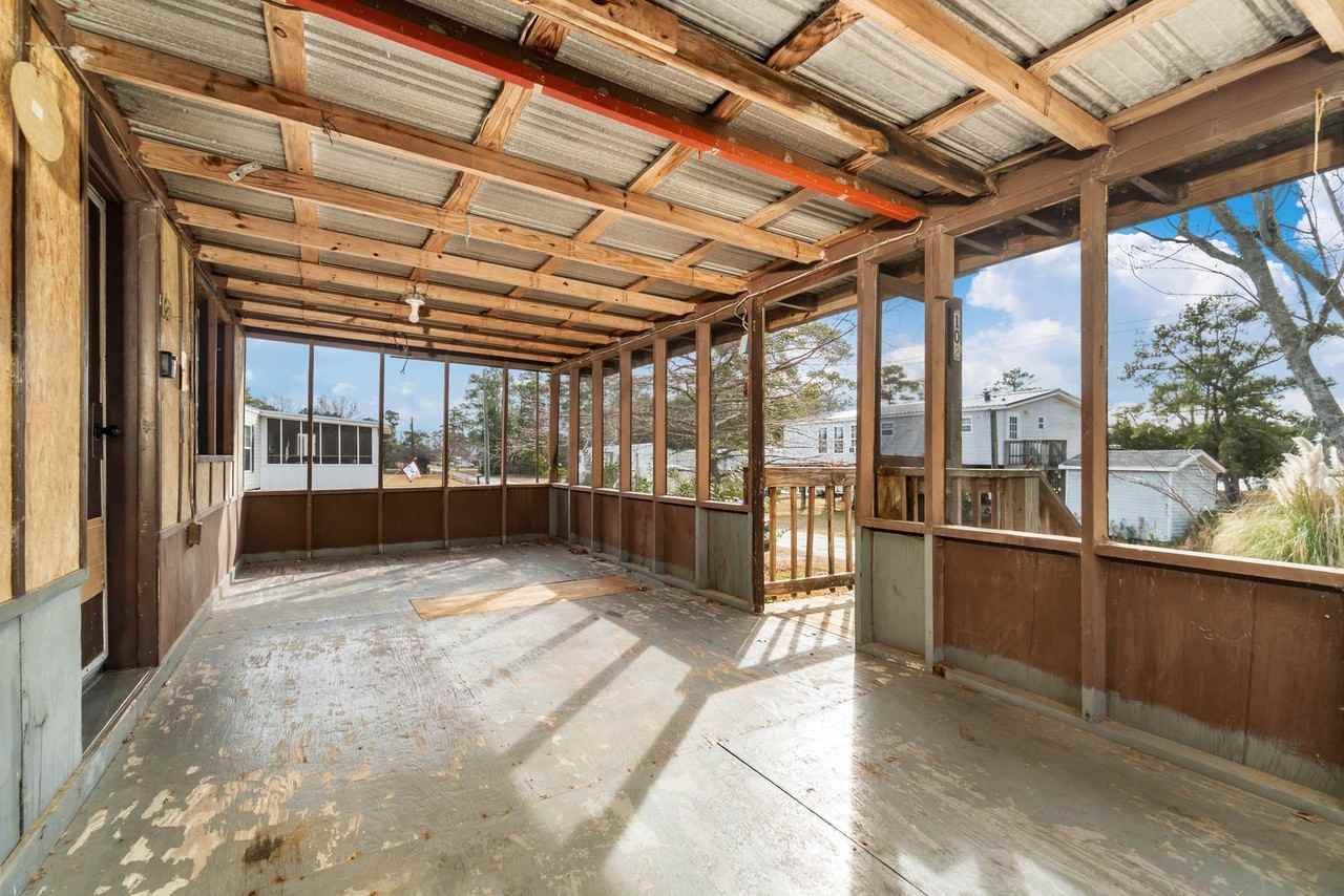 102 N Dawn St - Photo 7 of 9