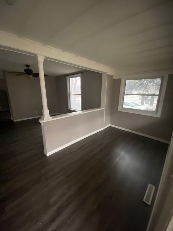 2228 N Concord Ave - Photo 2 of 24