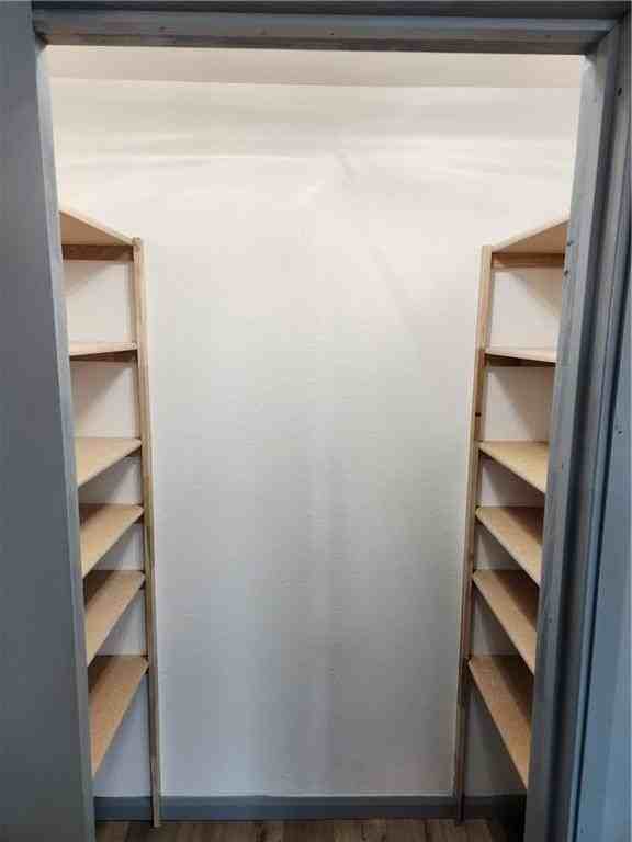 9 Holly Dr #B - Photo 6 of 36